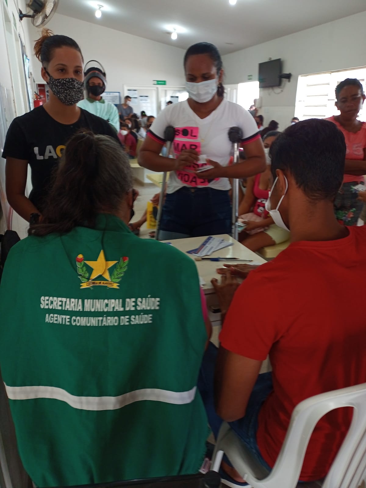 Vacinação contra a COVID-19 de Adolescentes é iniciada em Estrela de Alagoas