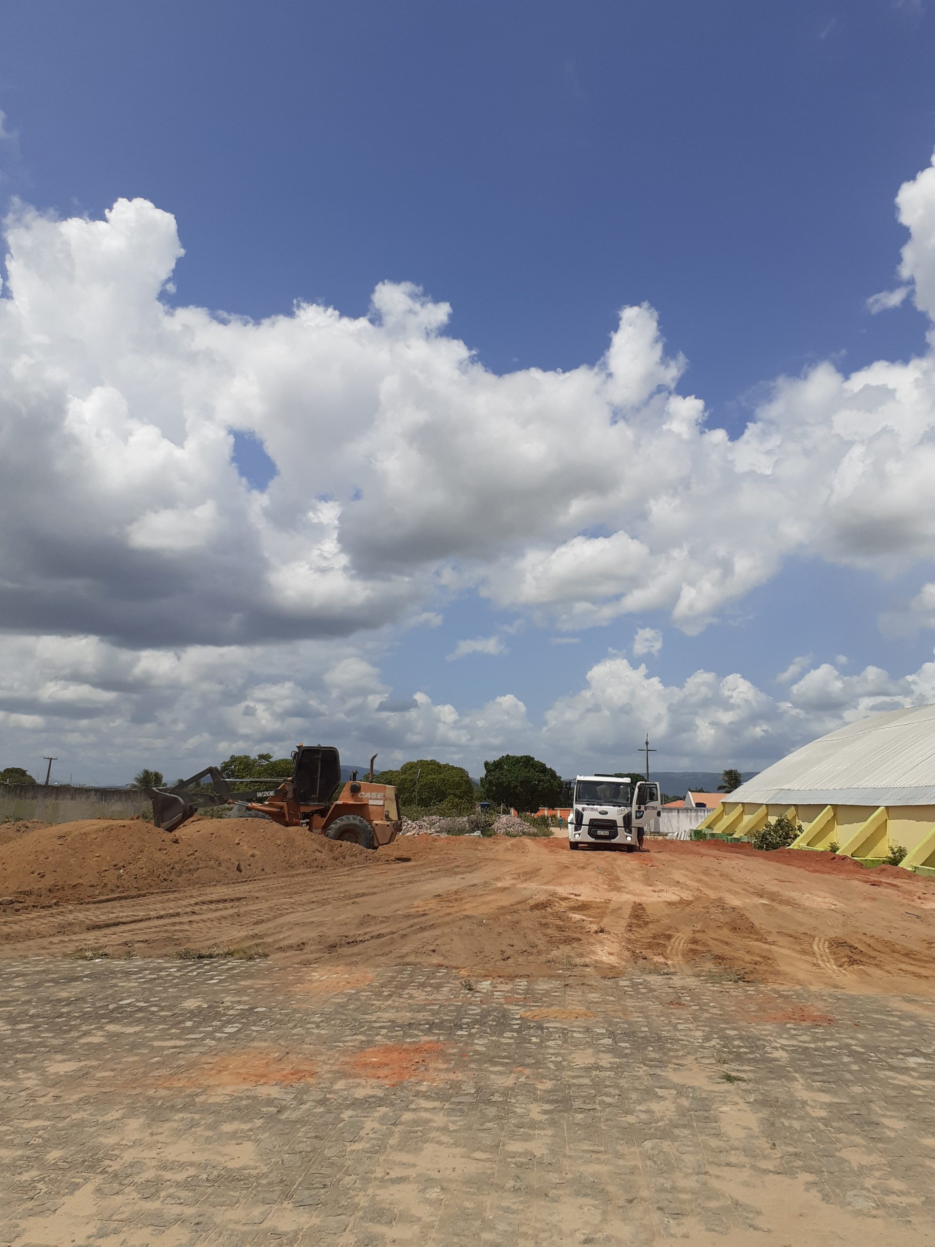 Prefeitura realiza terraplanagem do terreno onde será construído o CISP de Estrela de Alagoas