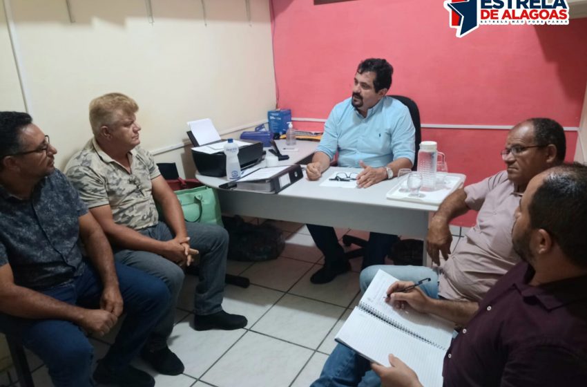 Prefeito Aldo Lira faz reunião para discutir segurança nas Escolas de Estrela de Alagoas