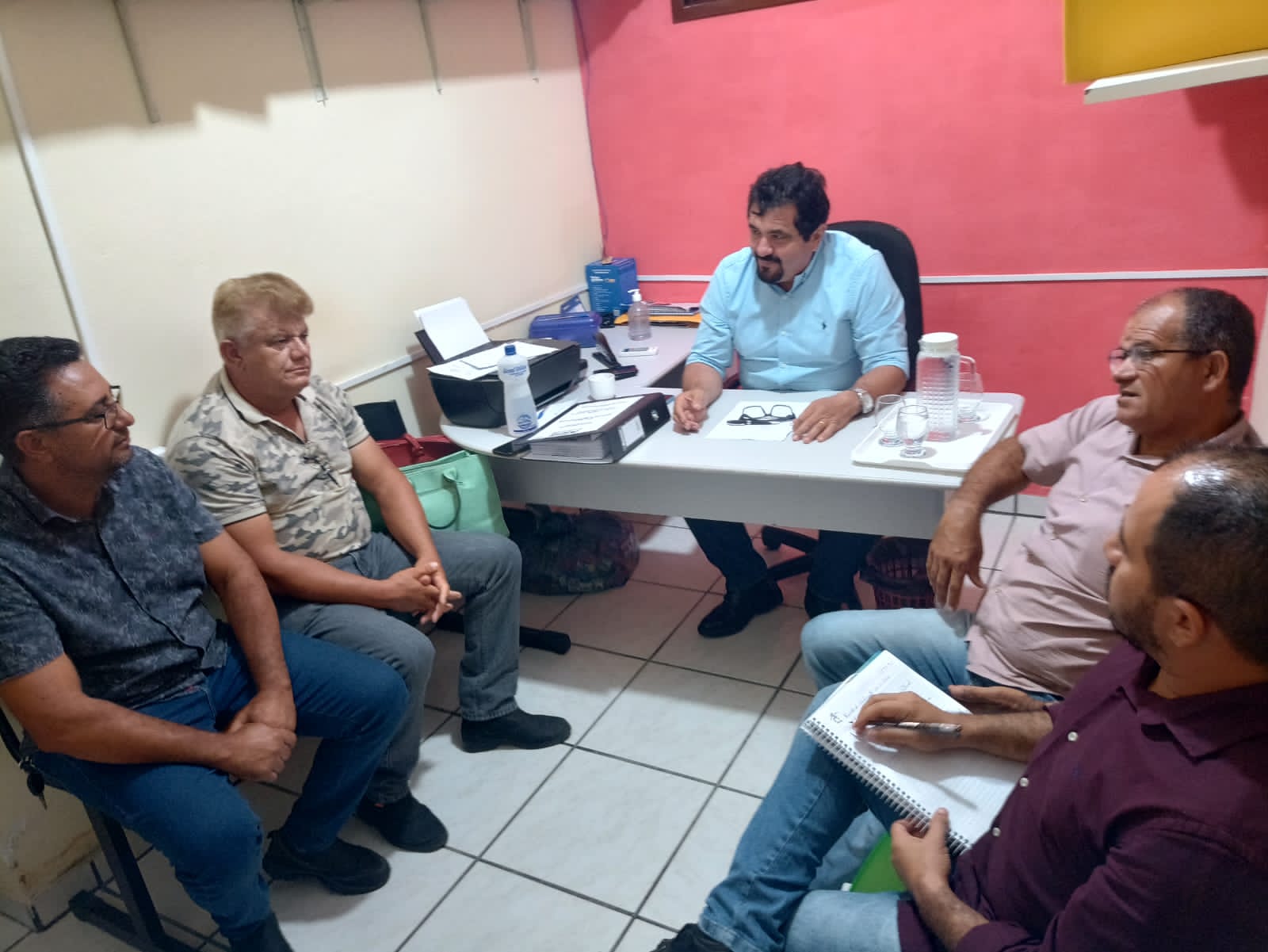 Prefeito Aldo Lira faz reunião para discutir segurança nas Escolas de Estrela de Alagoas