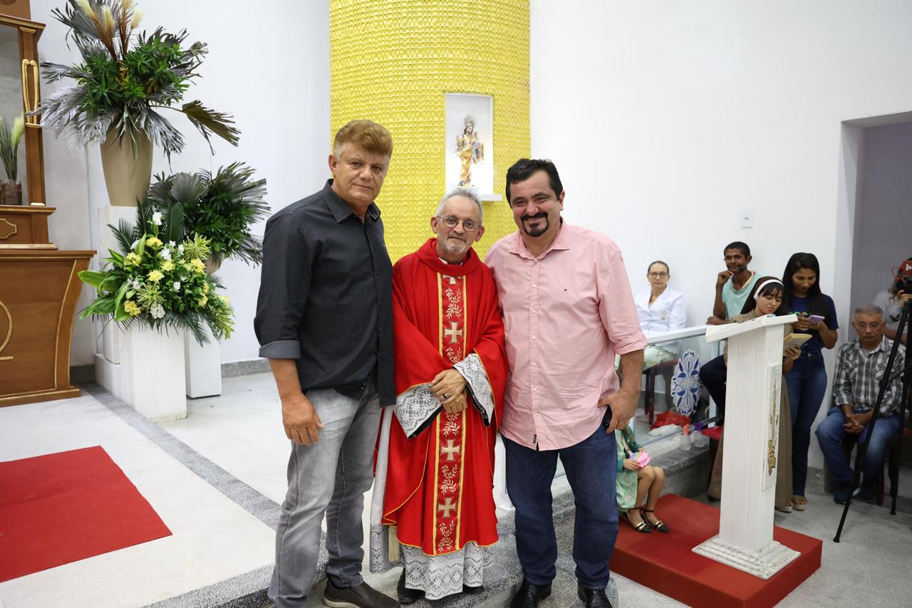 Padre Motinha realiza última missa como Pároco na Igreja Matriz de Estrela de Alagoas
