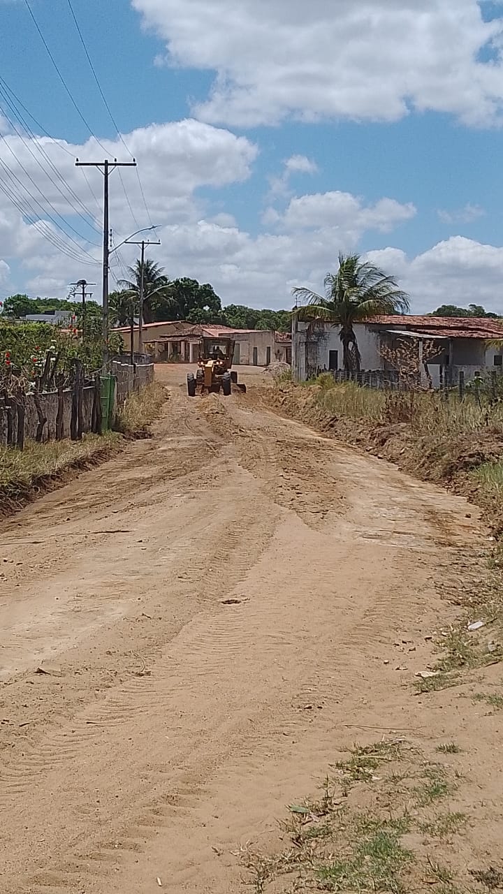 Secretaria de Urbanismo recupera Estradas Vicinais em Estrela de Alagoas