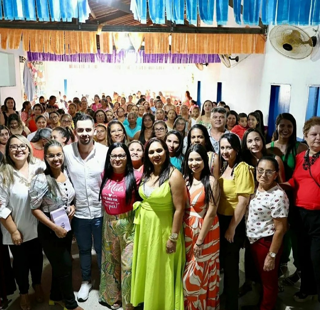 Escolas de Estrela realizam festas para as MÃES!