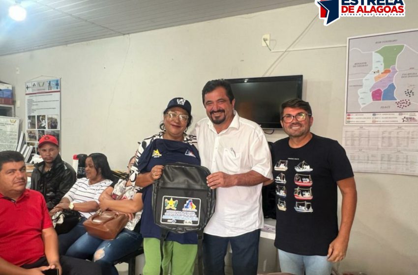  Agentes de Estrela de Alagoas recebem kits de fardamentos